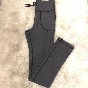Lululemon Skinny Groove Pant